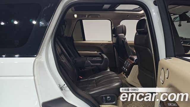 Land Rover Range Rover (IV) 4.4 SDV8 Vogue SE DIESEL 2016 — фото 11