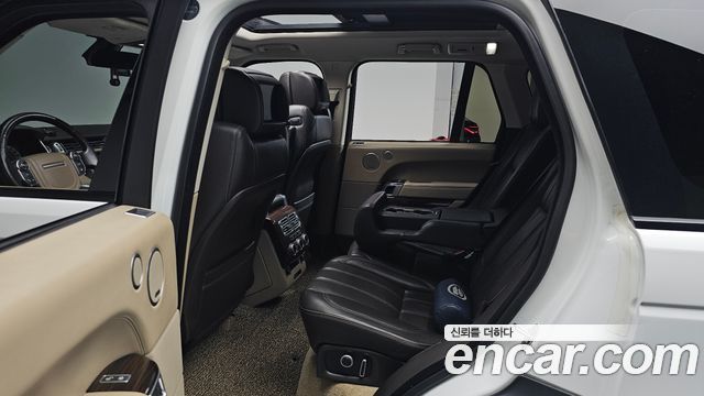 Land Rover Range Rover (IV) 4.4 SDV8 Vogue SE DIESEL 2016 — фото 12