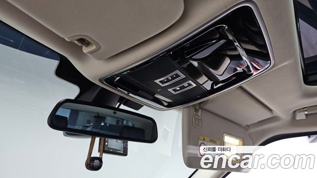 Land Rover Range Rover (IV) 4.4 SDV8 Vogue SE DIESEL 2016 — фото 16