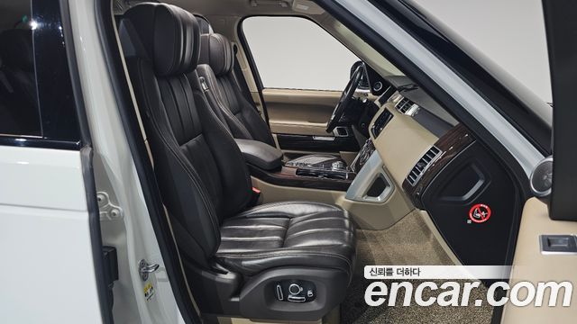 Land Rover Range Rover (IV) 4.4 SDV8 Vogue SE DIESEL 2016 — фото 26