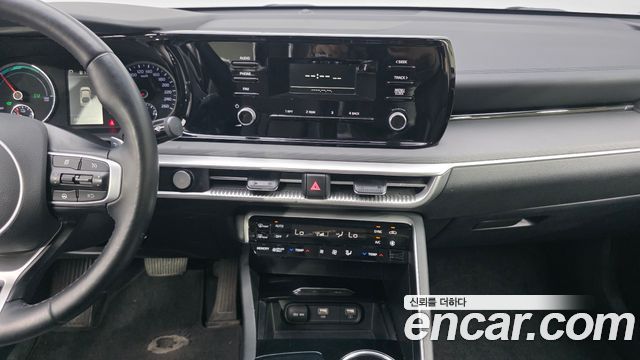 Kia K5 Hybrid (III) Trendy 2022 — фото 14