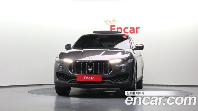 Maserati Levante 3.0 Diesel AWD Premium 2017 — фото 3