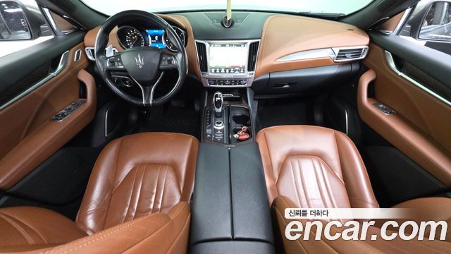 Maserati Levante 3.0 Diesel AWD Premium 2017 — фото 7