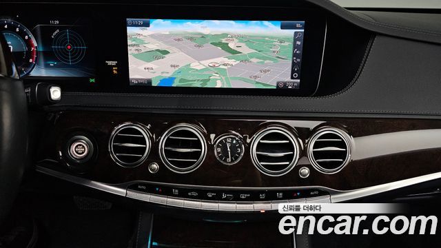 Mercedes-Benz S-Class (W222) S560L 4MATIC 2019 — фото 19