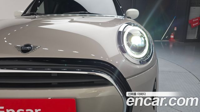 MINI Cooper Classic Third Generation 2024 — фото 22