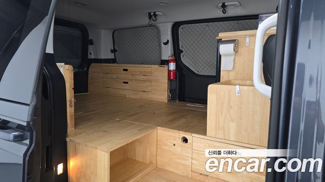 Hyundai Staria 2WD Camping Car Special Vehicle 2023 — фото 11