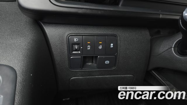 Hyundai Staria 2WD Camping Car Special Vehicle 2023 — фото 16