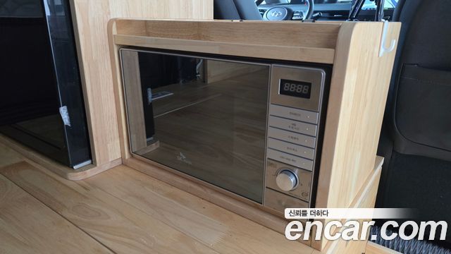 Hyundai Staria 2WD Camping Car Special Vehicle 2023 — фото 19