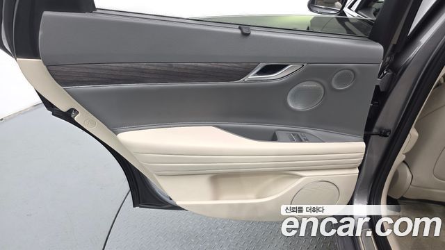 Genesis G80 (RG3) Gasoline 3.5 Turbo AWD 2025 — фото 25