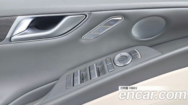 Genesis G80 (RG3) Gasoline 3.5 Turbo AWD 2025 — фото 29