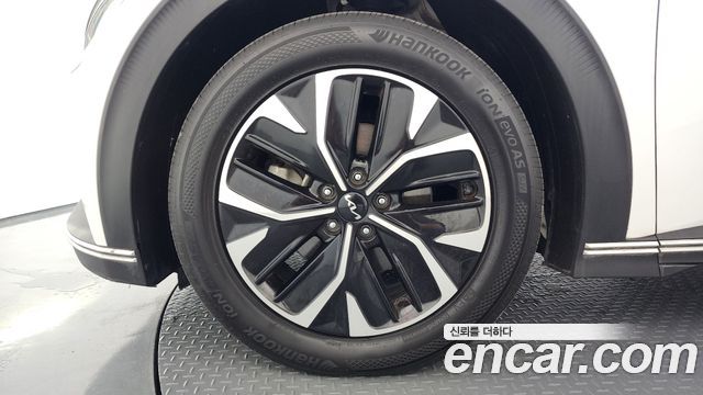 Kia EV6 Long Range 4WD Air 2022 — фото 5