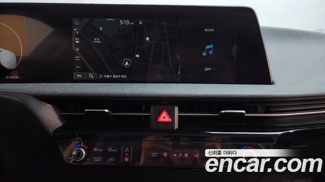 Kia EV6 Long Range 4WD Air 2022 — фото 14