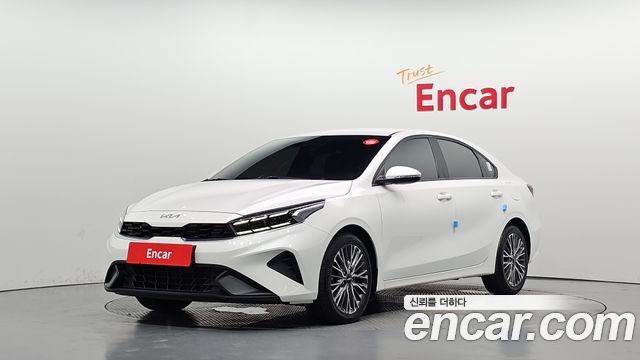 Kia K3 (II) 1.6 Prestige 2022 — фото 1