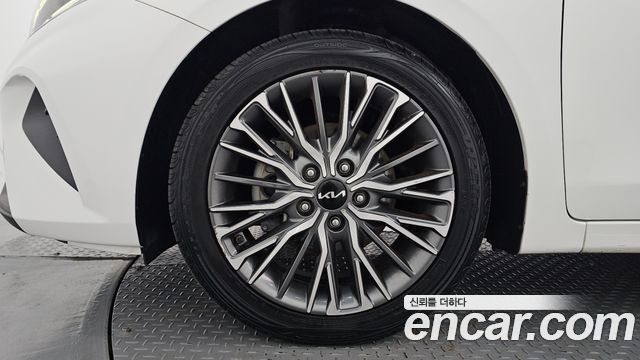 Kia K3 (II) 1.6 Prestige 2022 — фото 5