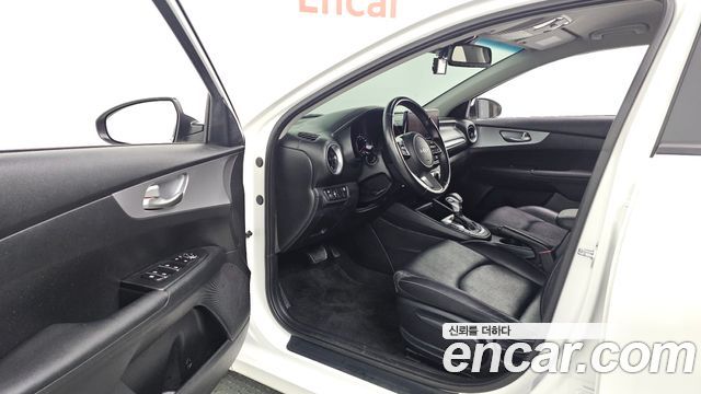 Kia K3 (II) 1.6 Prestige 2022 — фото 10