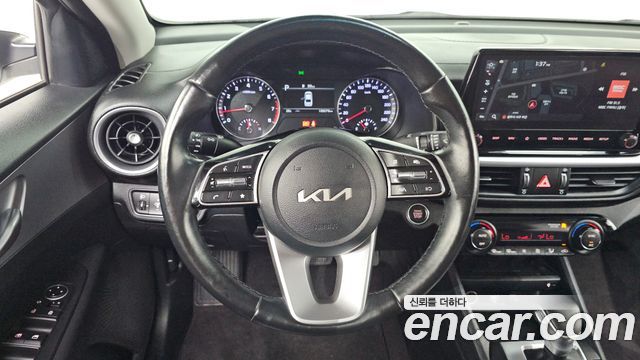 Kia K3 (II) 1.6 Prestige 2022 — фото 13