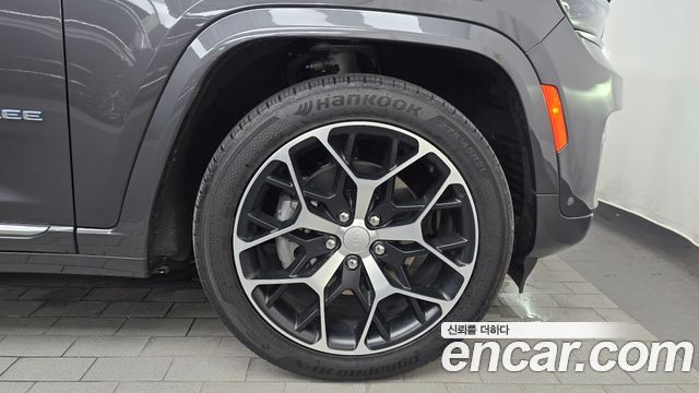 Jeep Grand Cherokee (WL) 4xe Summit Reserve 2023 — фото 21