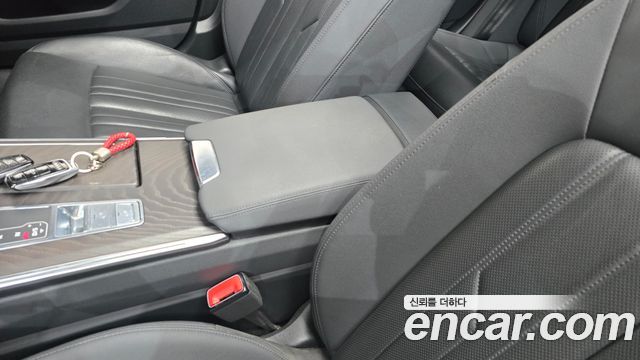 Audi A6 (C8) 45 TFSI Quattro Premium 2021 — фото 31