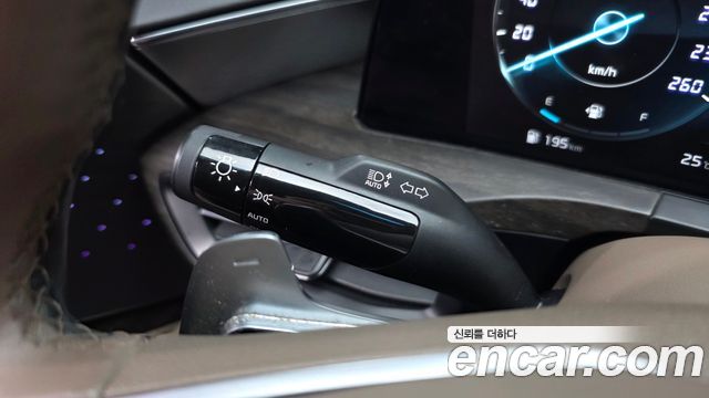 Kia K8 Hybrid Signature 2023 — фото 35