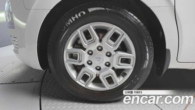 Hyundai Staria L3.5 Cargo 3-Seater Modern 2024 — фото 5