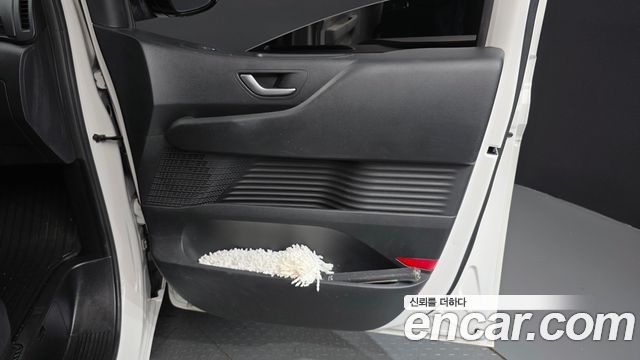 Hyundai Staria L3.5 Cargo 3-Seater Modern 2024 — фото 25