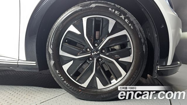 Kia EV6 Long Range Earth 2022 — фото 21