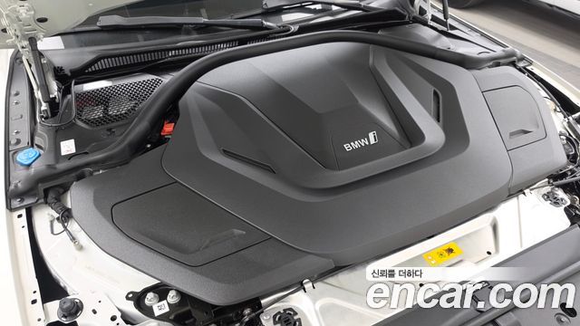 BMW i4 eDrive40 M Sports 2025 — фото 6