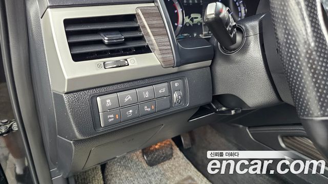 KG Mobility (SsangYong) G4 Rexton Diesel 2.2 2WD Majesty 2018 — фото 16