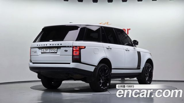 Land Rover Range Rover (IV) 4.4 SDV8 Vogue SE DIESEL 2016 — фото 2