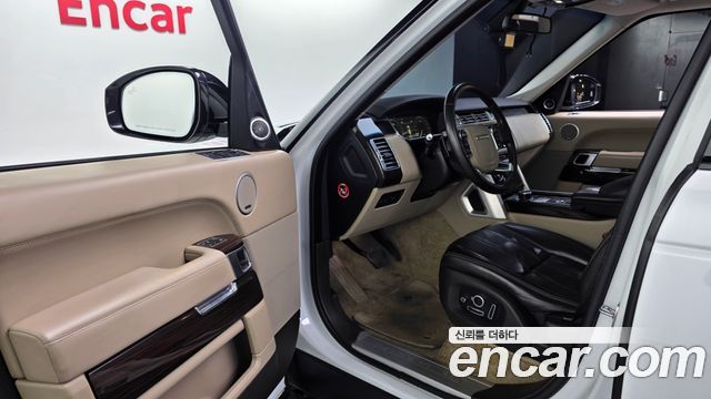 Land Rover Range Rover (IV) 4.4 SDV8 Vogue SE DIESEL 2016 — фото 10