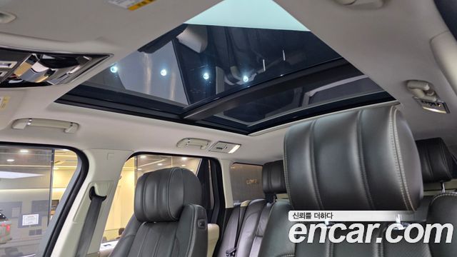 Land Rover Range Rover (IV) 4.4 SDV8 Vogue SE DIESEL 2016 — фото 22