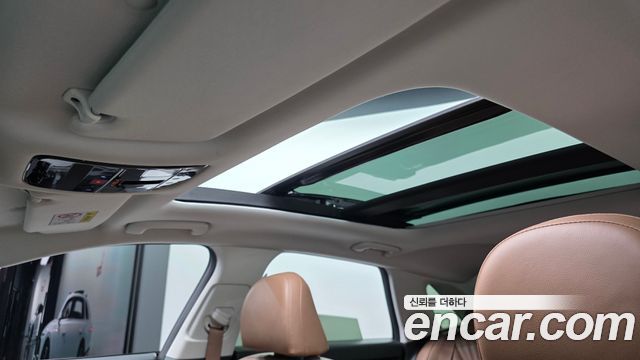 Hyundai Grandeur (GN7) 2,5 Gasoline 2WD Premium 2023 — фото 32