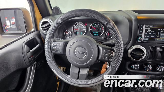 Jeep Wrangler (JK) 2.8 Diesel Rubicon 2Door 2014 — фото 17