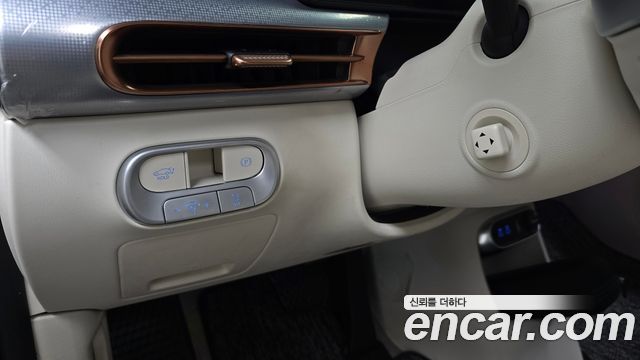 Genesis GV60 Standard AWD 2023 — фото 20