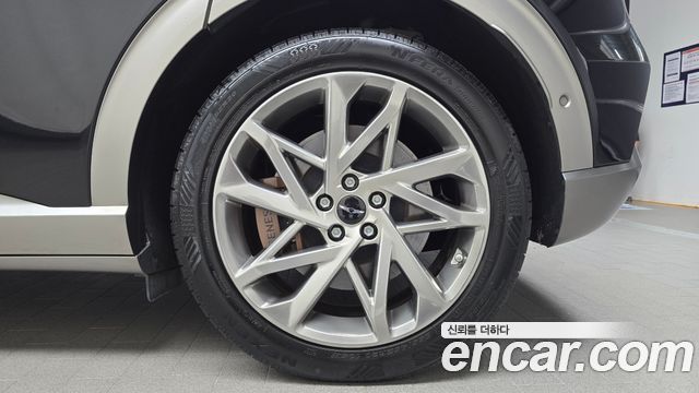 Genesis GV60 Standard AWD 2023 — фото 21