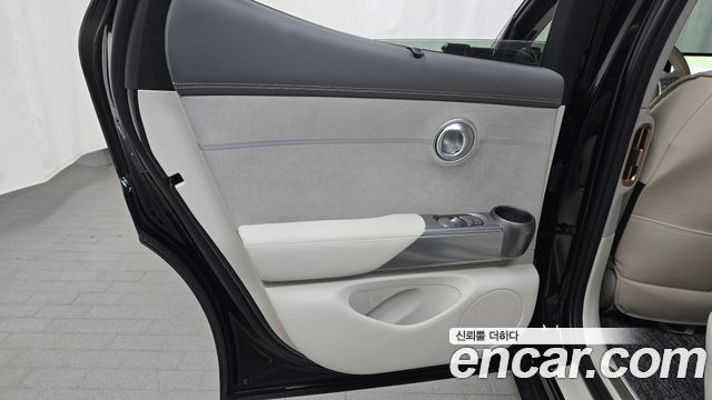 Genesis GV60 Standard AWD 2023 — фото 25