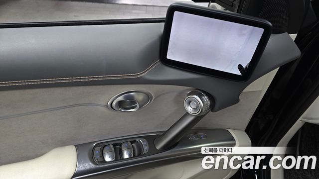 Genesis GV60 Standard AWD 2023 — фото 28