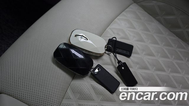 Genesis GV60 Standard AWD 2023 — фото 29