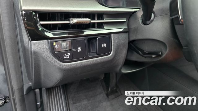 Kia Sportage (V) Gasoline 1.6 Turbo 2WD Signature 2025 — фото 20