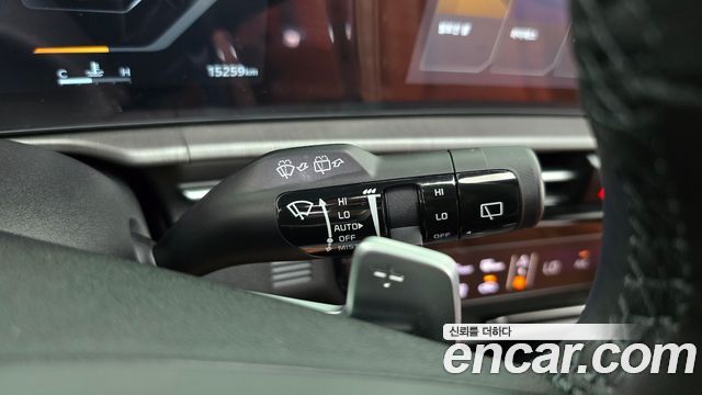 Kia Sportage (V) Gasoline 1.6 Turbo 2WD Signature 2025 — фото 27
