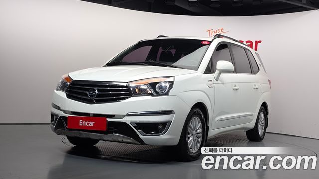 KG Mobility (SsangYong) Korando Turismo 4WD TX 11-seater