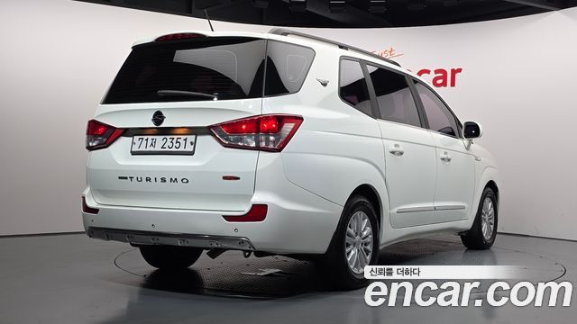 KG Mobility (SsangYong) Korando Turismo 4WD TX 11-seater 2017 — фото 2