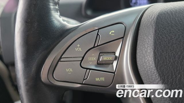 KG Mobility (SsangYong) Korando Turismo 4WD TX 11-seater 2017 — фото 14