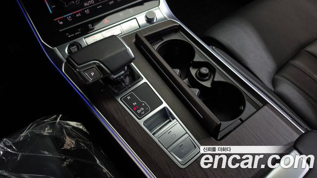 Audi A6 (C8) 45 TFSI Quattro Premium 2025 — фото 9