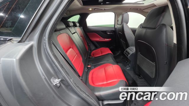 Jaguar F-PACE 20d R-Sport 2019 — фото 19