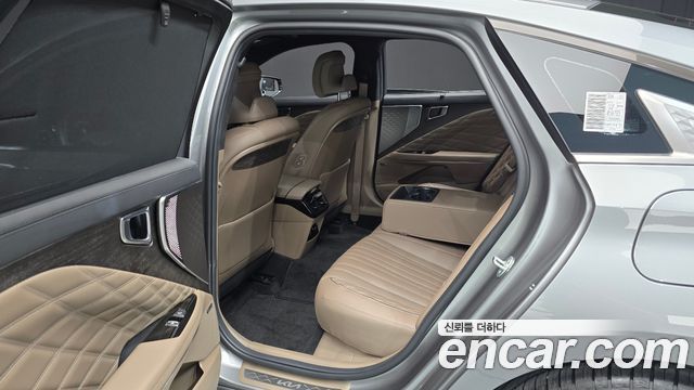 Kia K8 2.5 Gasoline 2WD Signature Special 2023 — фото 15