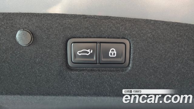 Kia K8 2.5 Gasoline 2WD Signature Special 2023 — фото 24