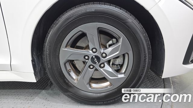 Kia K5 (III) 2.0 LPi(Rent) Trendy 2024 — фото 27