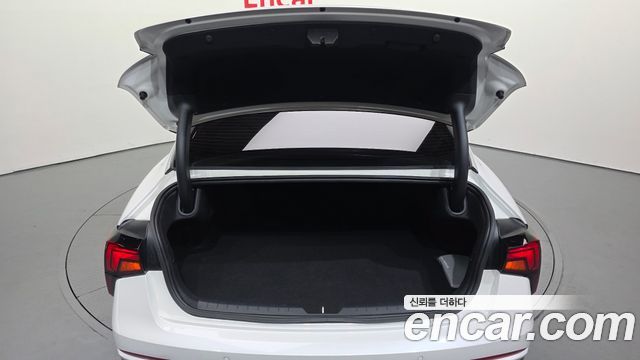 Kia K5 (III) 2.0 LPi(Rent) Trendy 2024 — фото 36