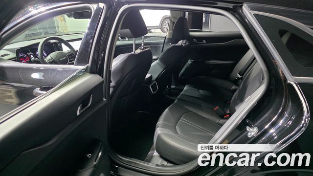 Kia K5 (III) 2.0 Prestige 2023 — фото 20